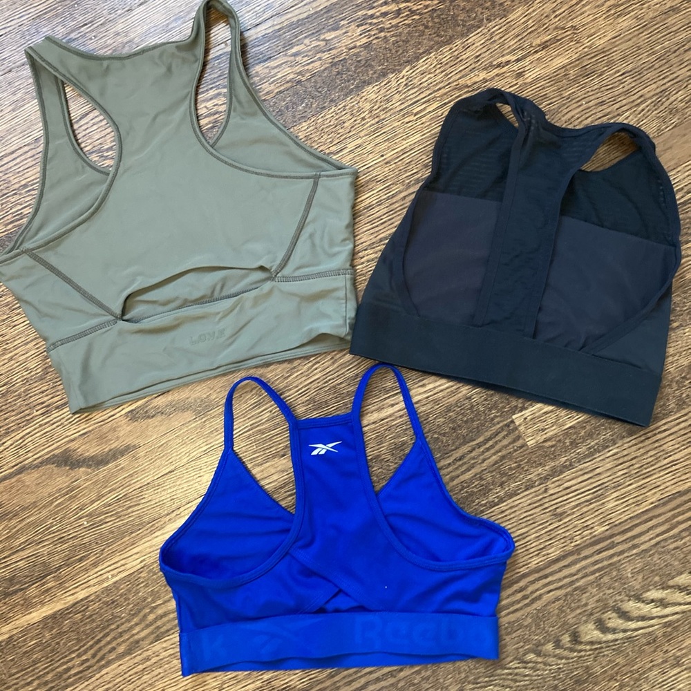 Sports bras - Picture 2 of 2